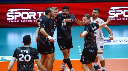 Halkbank'n "Efeler Liginin zirvesini brakmaya niyeti yok"