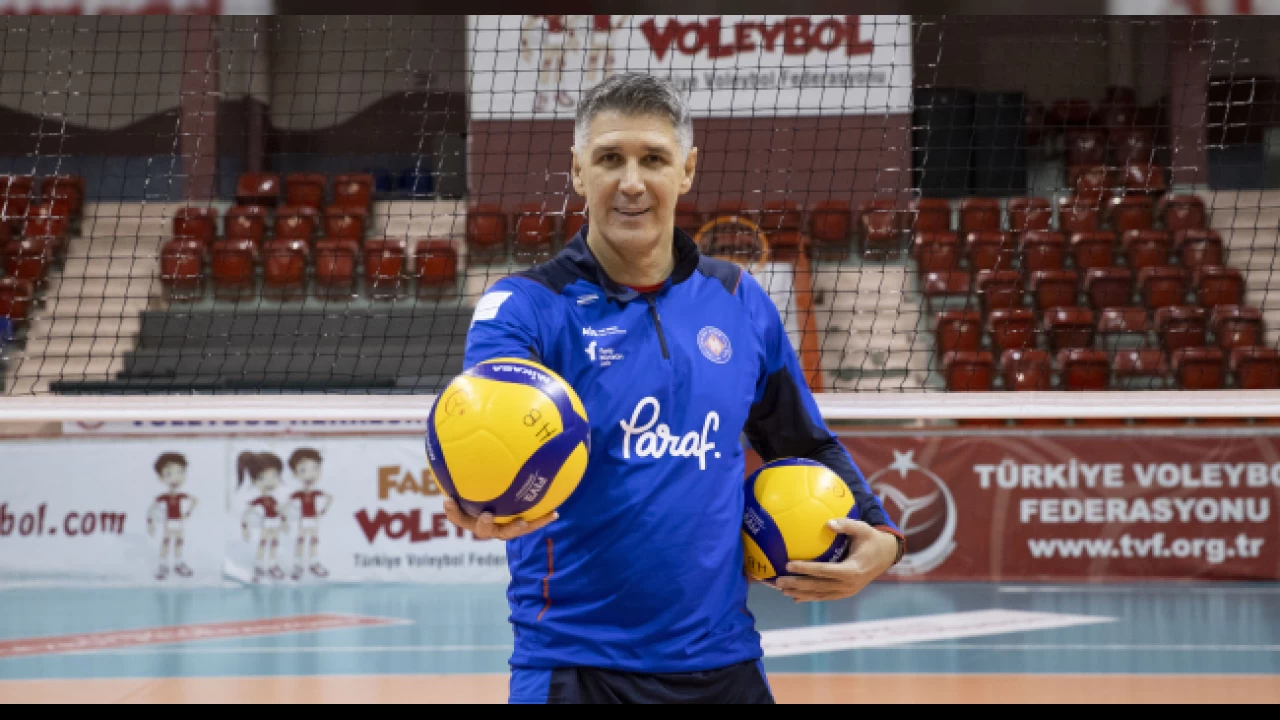 Halkbank'ta �a��rtan ayr�l�k