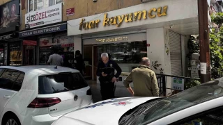 Havalandırma boşluğundan girip kuyumcu soydular