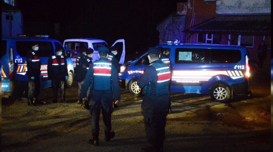 Hayvan koruma derne�inde horoz d�v���
