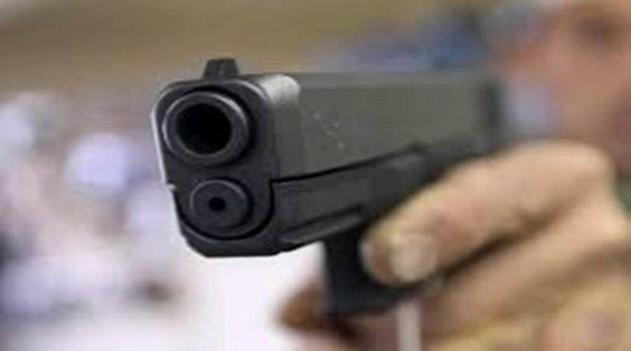 Hindistan'da duru�ma salonunda silahl� infaz: 3 �l�