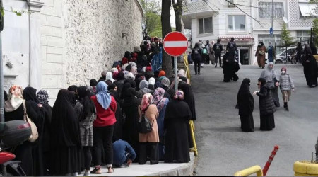 Hrka-i erif ziyaretinin son gnnde younluk yaand