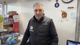 Hollanda'da T�rk esnaf, marketine giren silahl� soyguncuyu �i�eyle kovalad�