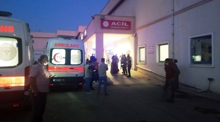 I�d�r'da iki aile aras�nda silahl� kavga