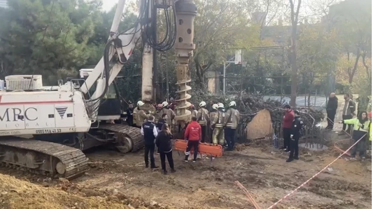 İnşaat şantiyesinde bir işçi çukura düştü