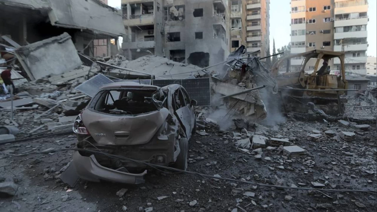 İsrail, Lübnan'da Bekaa Vadisi'ni vurdu: 60 ölü