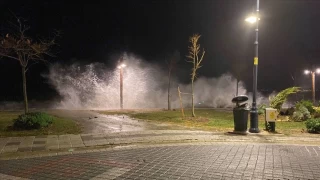 İstanbul Valiliğinden fırtına uyarısı