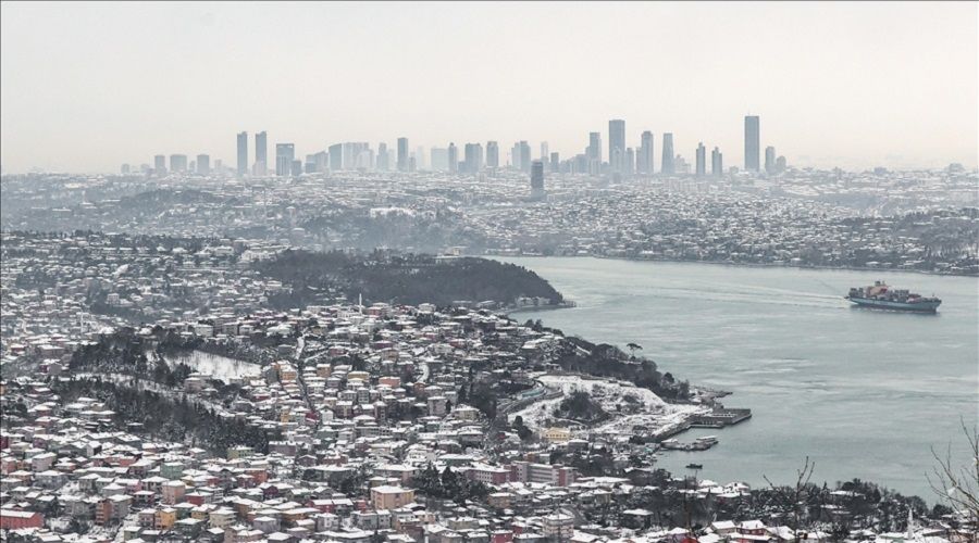 stanbul'da okullar Pazartesi gnne kadar tatil edildi