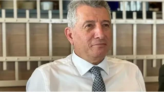 İzmir'de CHP'li belediyeye şafak operasyonu