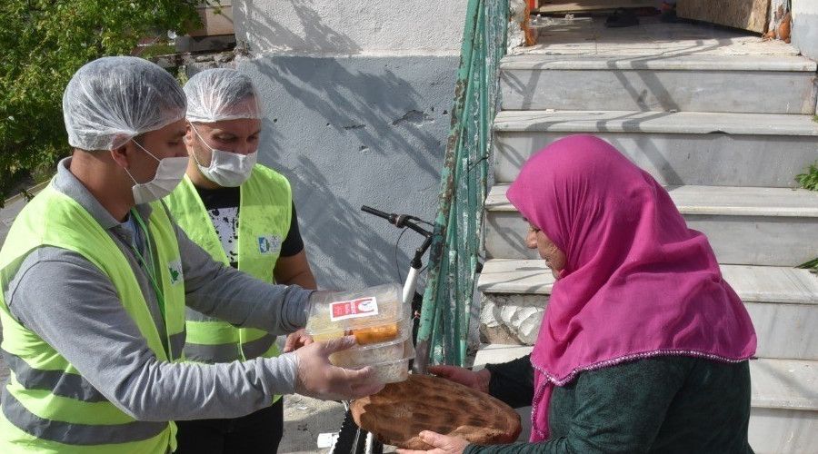 İzmit Belediyesi'den Ramazan yardımı