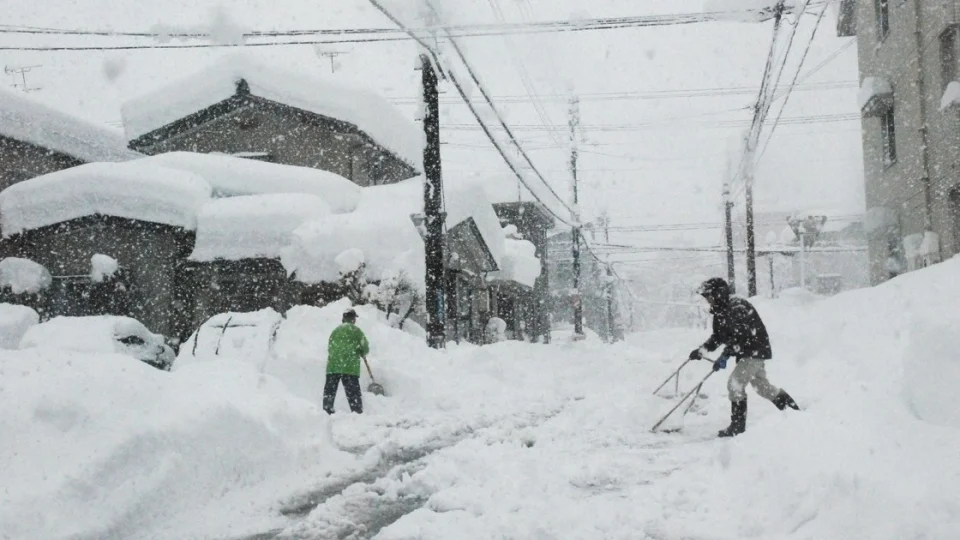 Japonya'da �iddetli kar ya���� kabusu: 4 �l�, 26 yaral�