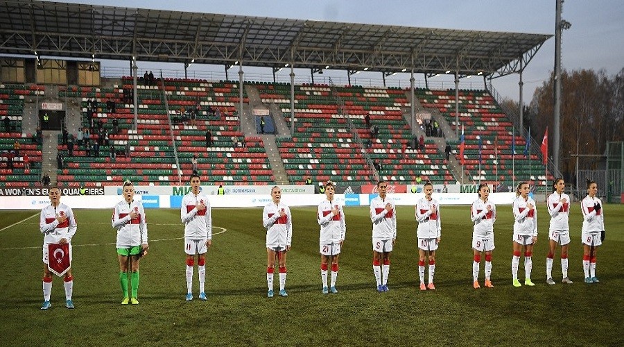 Kadın A Milli Takımı, Rusya'ya 4-2 yenildi