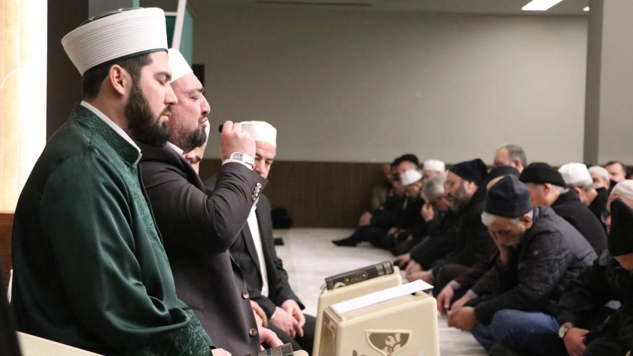 Kahramanmaraş'ta depremlerde hayatını kaybedenler dualarla anıldı