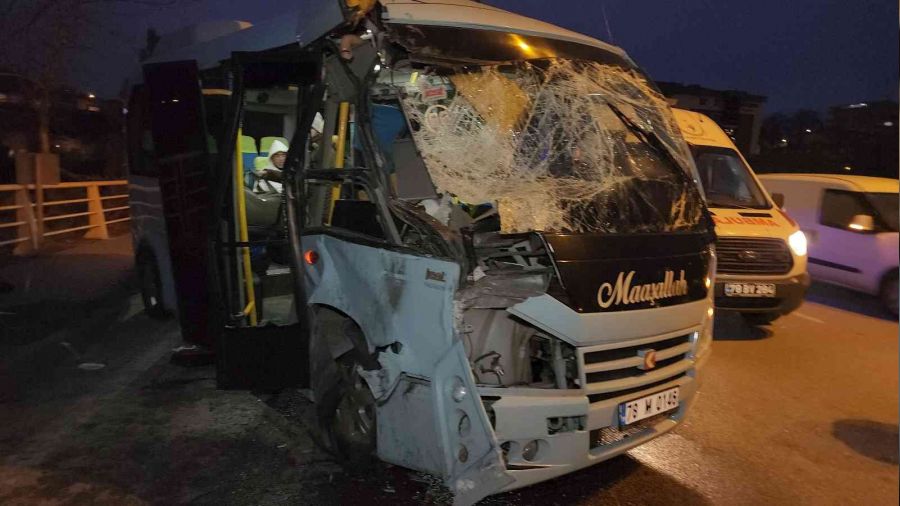 Karabük'te faciadan dönüldü: 14 yaralı