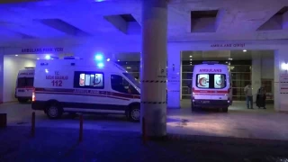 Karısını su anahtarıyla, sevgilisini bıçakla yaraladı