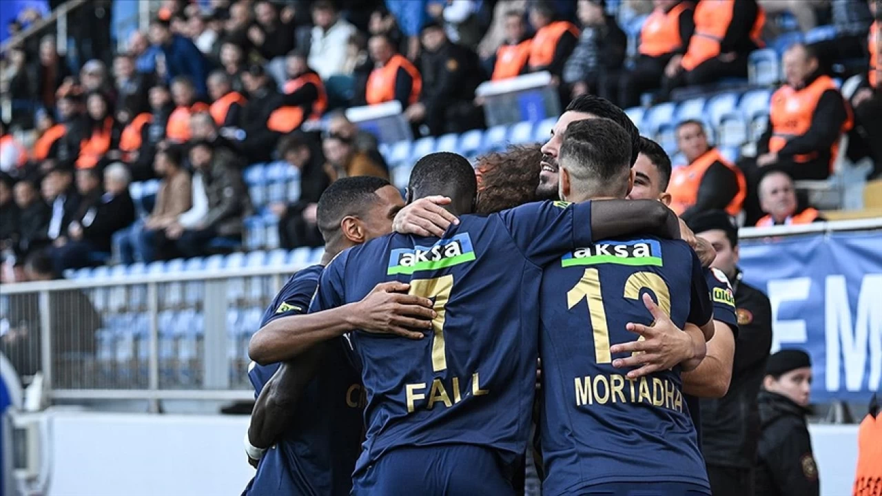 Kasımpaşa'nın konuğu Rizespor