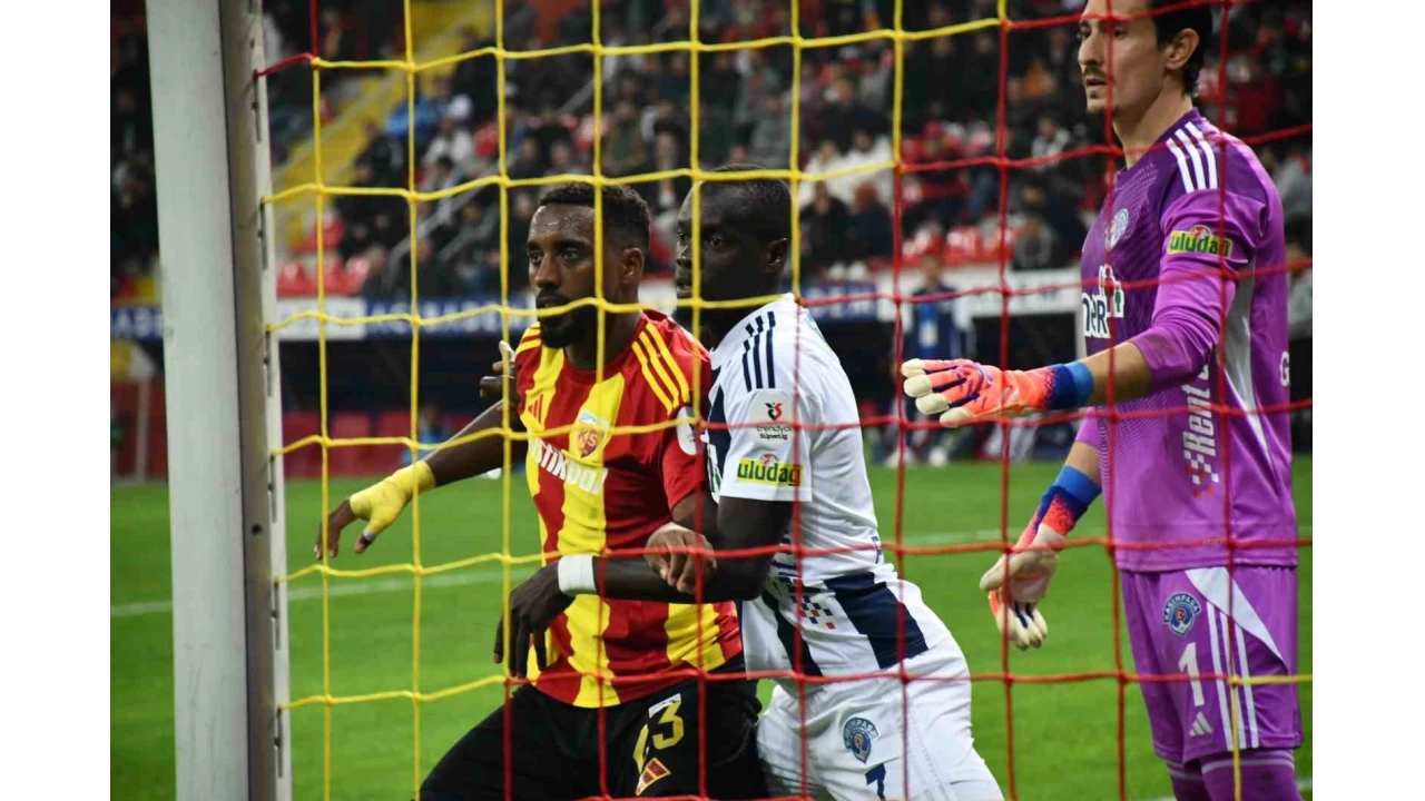 Kayserispor ilk galibiyetini Kasmpaa'dan ald