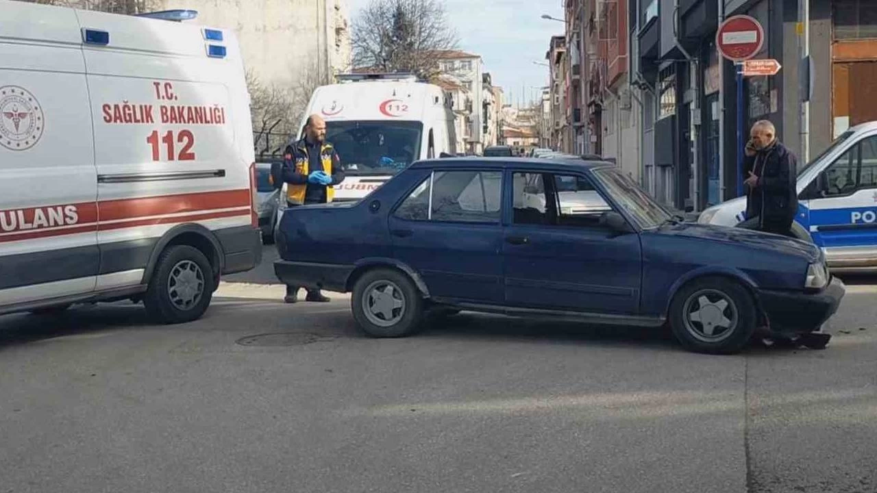 Kazada yaralan arkada��n� b�rak�p ka�t�