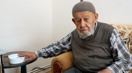 Kimsesiz yaşlılar için Acil Hayat Butonu