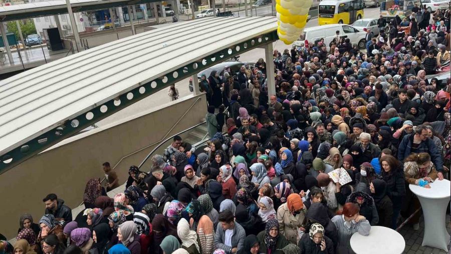 'Kimseyi enflasyona ezdirmedik' demitiler... Birbirlerini ezip dkkan talan ettiler
