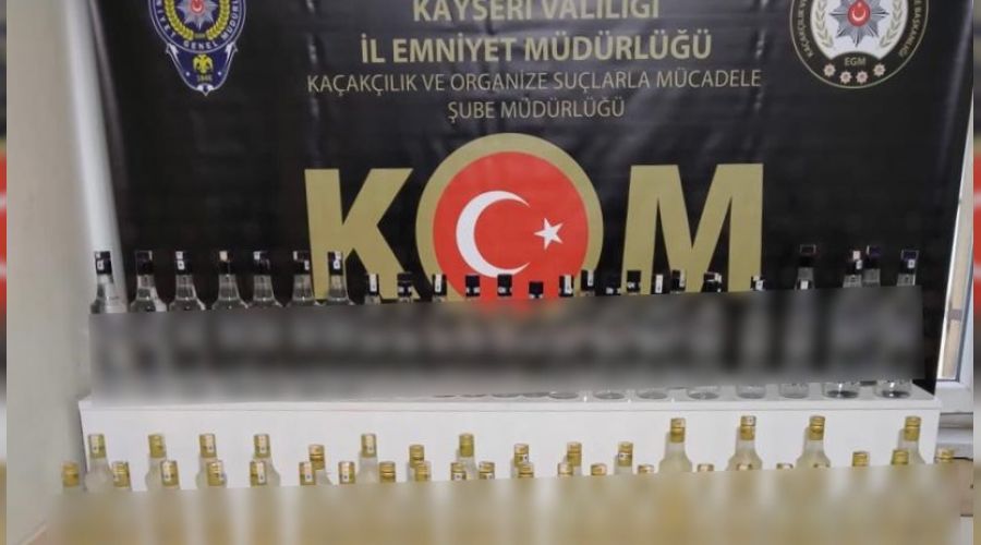 Kiralad��� evde sahte alkol �retti