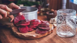 Krmz Mucize: Sofralarn vazgeilmezi Pancar Turusu