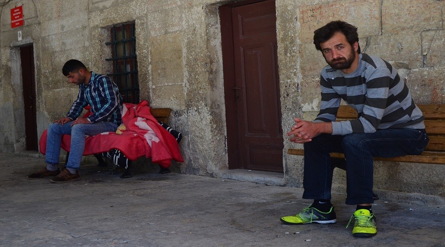 K�s�tlamada camiye s���nd�lar