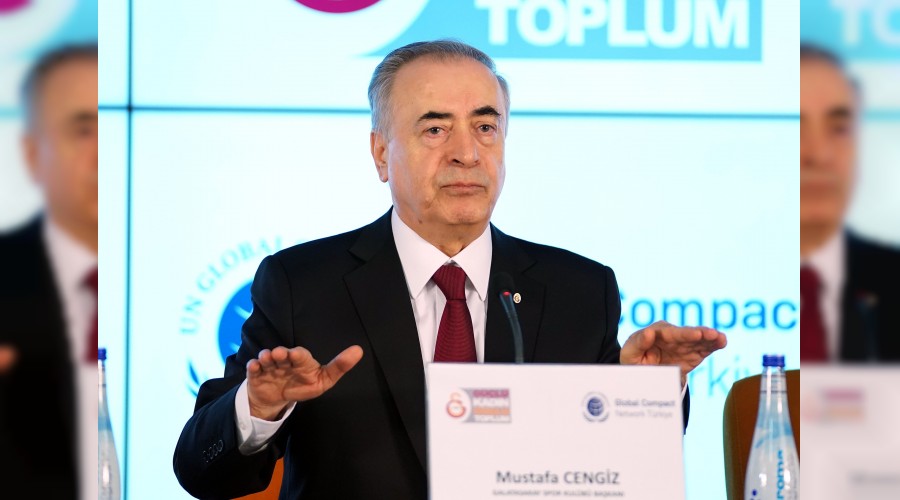 "Koç hakemleri baskı altına alıyor"