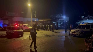 Kocaeli'nde dükkanı taradılar, bir genç hayatını kaybetti