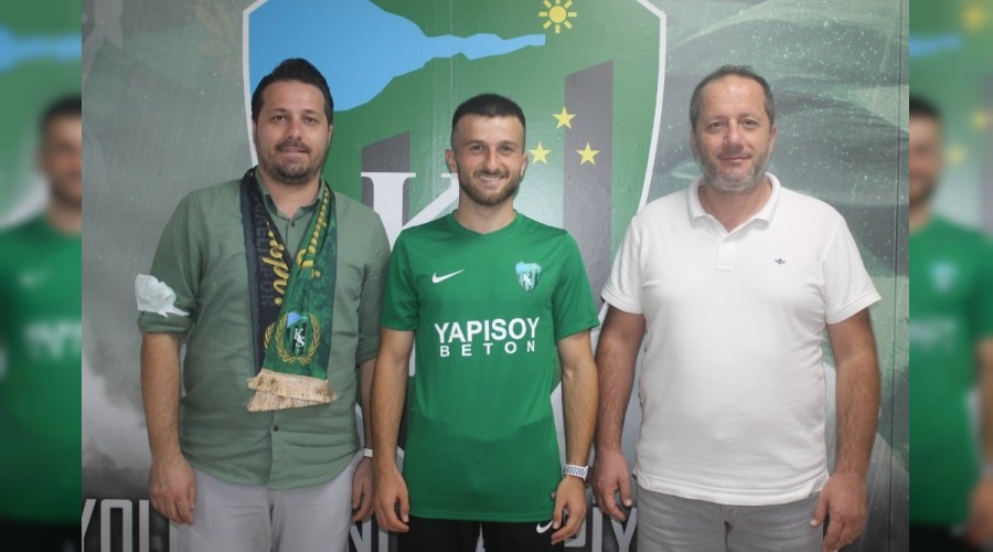 Kocaelispor, Trabzonsporlu Murat Cem Akpnar' 1 yllna kiralad