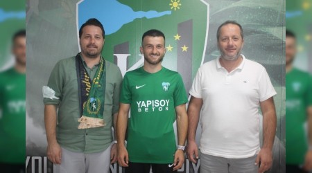 Kocaelispor, Trabzonsporlu Murat Cem Akpnar' 1 yllna kiralad