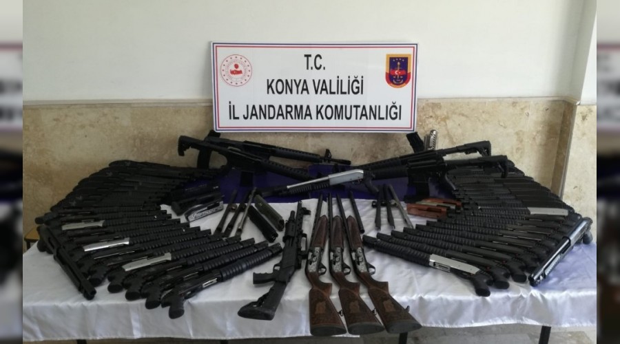 Konya'da kaçak silah operasyonu