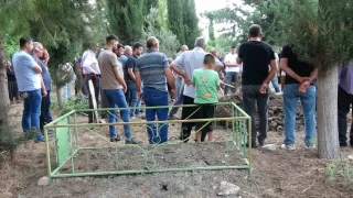 Köpeklerin saldırısında ölen yaşlı kadın toprağa verildi