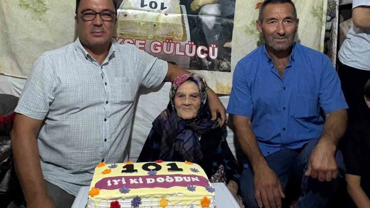 K�y halk� 101 ya��na giren kad�na pasta kesti