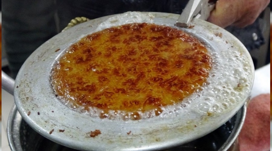 Künefeye korona darbesi