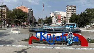 Ktahya: iniyle ilenmi bir ehrin sessiz zarafeti