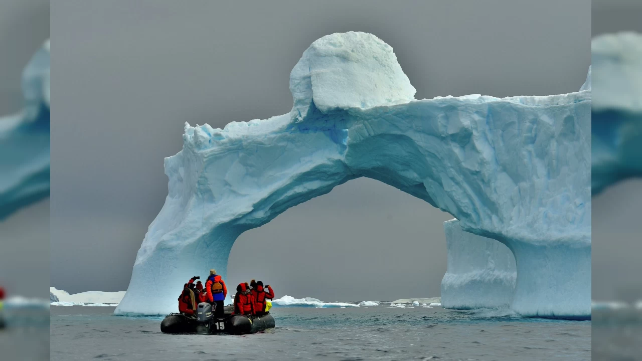 Kuzey Kutbu ile Antarktika iklimi birbirinden �ok farkl�