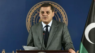 Libya Ulusal Birlik H�k�meti Ba�bakan� Dibeybe: "Petrol tesislerine sald�r�lar kar��l�ks�z kalmayacak"