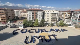 Liseliler Gazzeli ocuklar iin koreografi oluturdu
