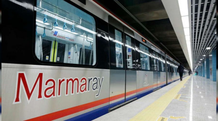 Marmaray seferleri saat 02.00'ye kadar devam edecek