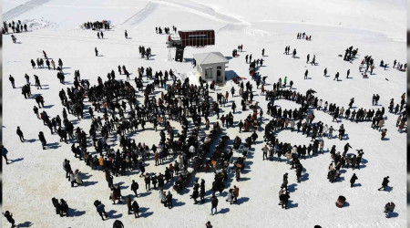 Mart aynda kar festivali cokusu