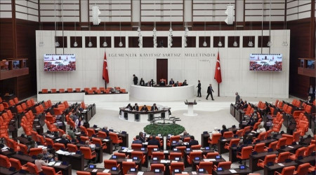 Mehmetik 18 ay daha Libya'da 