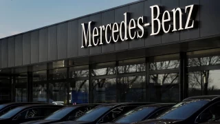 Mercedes-Benz'in kar ilk eyrekte yzde 43 dt