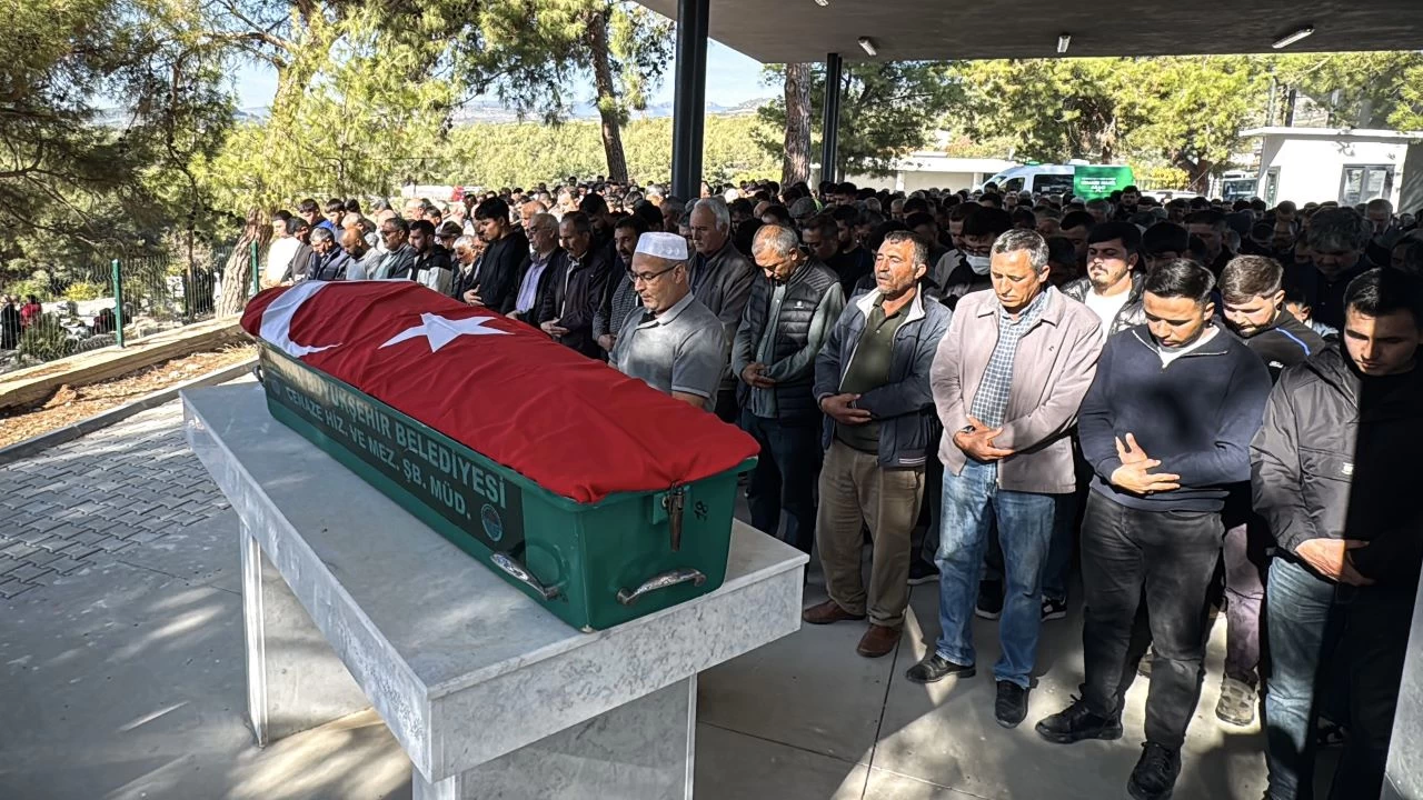 Mersin'de inşaattan düşen genç kurtarılamadı