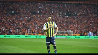 Mert Hakan'dan Galatasaray'a tiyatro yaktrmas