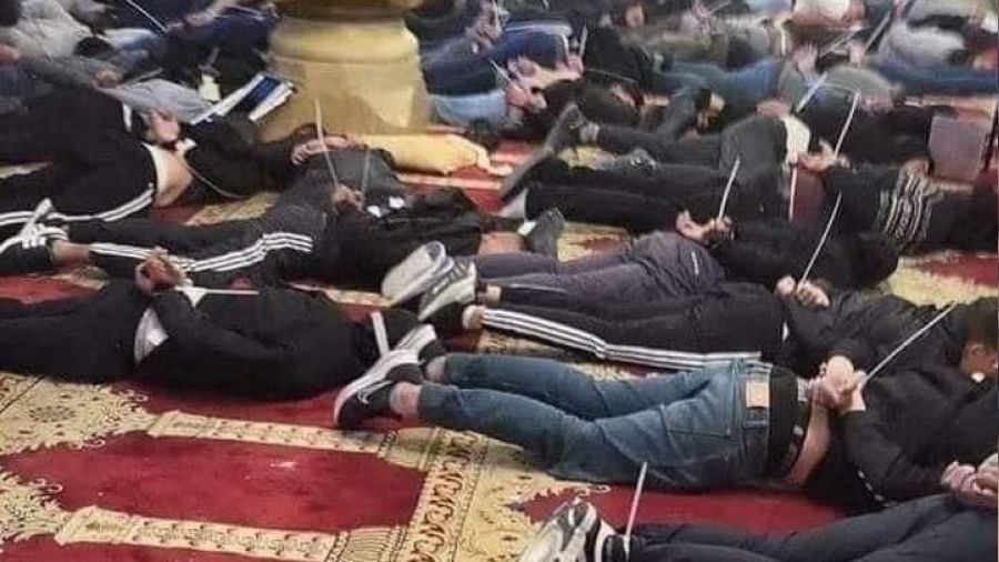 Mescid-i Aksa'daki �srail vah�etinde 450 g�zalt�