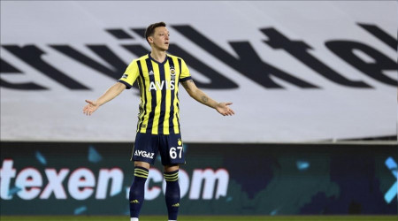 Mesut'un şaşırtan yeni rotası