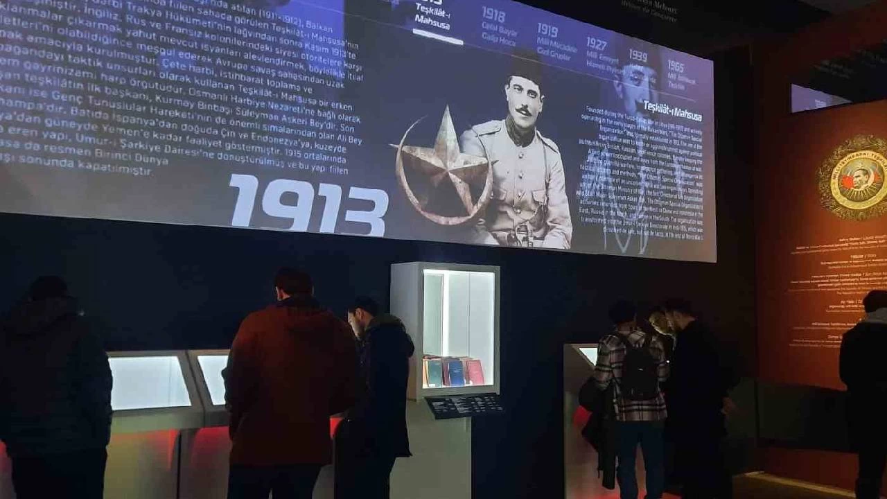 MİT'in 97'nci yılına özel açılan sergiye yoğun ilgi sürüyor