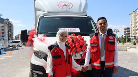 Mobil Sosyal Hizmet Arac gelin arabas oldu