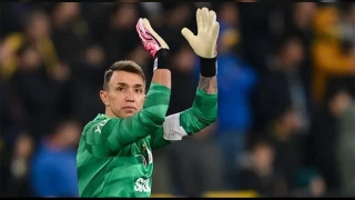 Muslera, 500. resmi mana kacak